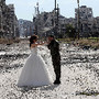 Casamento ao fundo escombros, Síria 