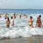 JMJ - Praia de Copacabana - Peregrinos acordam e v