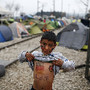Criança campo de refugiados Idomeni, Grécia
