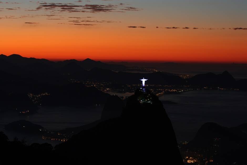 Amanhecer no Rio - ter&ccedil;a-feira 11.06.13 - O Crist