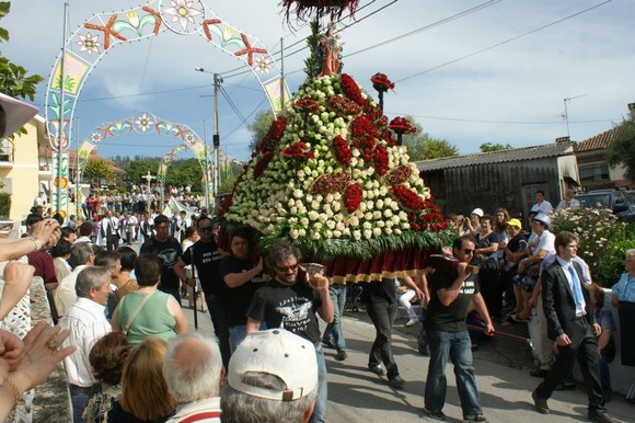 538303_288813464543545_100002446806312_629492_1649