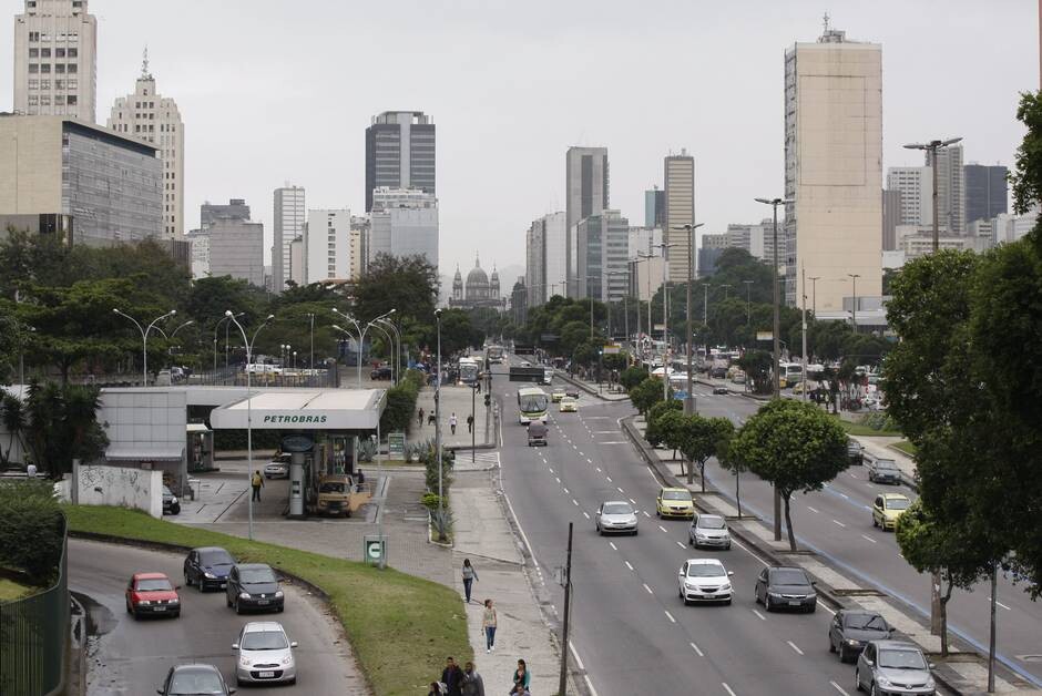Centro Hist&oacute;rico - A movimenta&ccedil;&atilde;o na Avenida Pr