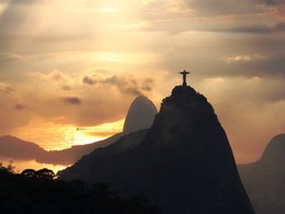 Amanhecer - Rio amanhece ensolarado, mas previs&atilde;o