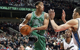 Derrick Rose com o uniforme verde de St. Patrick's Day