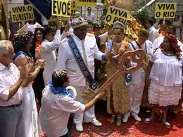 Carnaval - Rei Momo recebe a chave da cidade das m