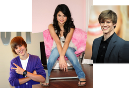 (2) selena-gomez.png