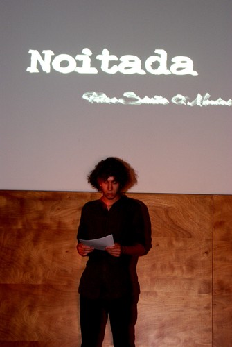 Pedro Mendes, a declamar 'Noitada'