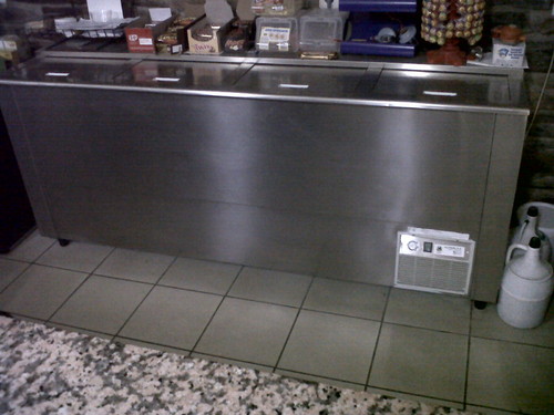 Refrigerador horizontal de 2,5 metros.
