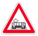 A28 - Intersecção com via onde circulam veículos sobre carris