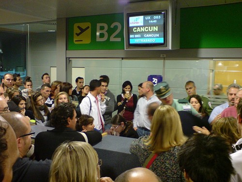 Protestos no aeroporto de Barajas devido ao atraso na partida 