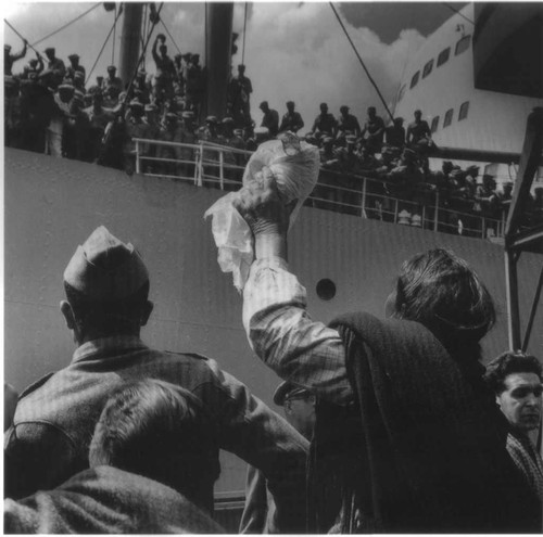 Partida de tropas para o Ultramar, Lisboa (E.Gageiro, 1961)