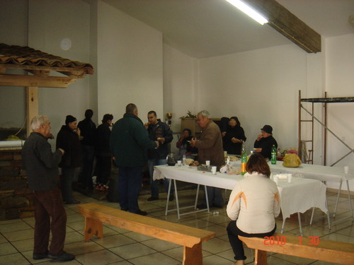 Almoço, servido aos sócios que ajudaram nas limpezas no final das obras.