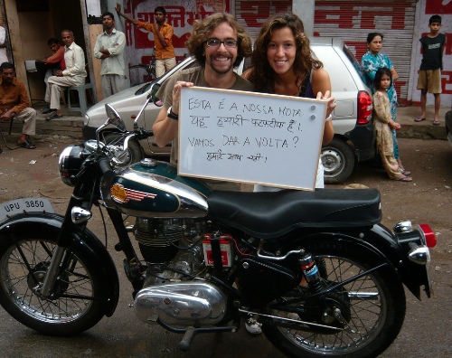 Dar a volta... uma volta à Índia de sidecar