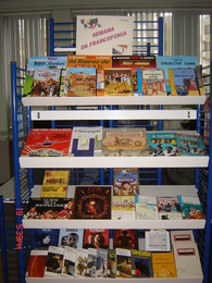 Exposição de livros e DVD em francês na Biblioteca Escolar